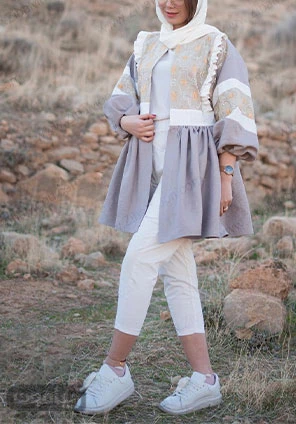 مدل مانتو بهاره 2021 عروسکی و جذاب دخترانه به رنگ توسی مدل مانتو بهاره 2021 عروسکی و جذاب دخترانه به رنگ توسی